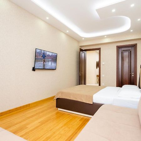 Central Cozy 3Bd-2Bath Apartment Тбилиси Екстериор снимка
