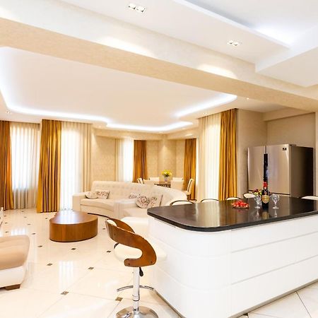 Central Cozy 3Bd-2Bath Apartment Тбилиси Екстериор снимка