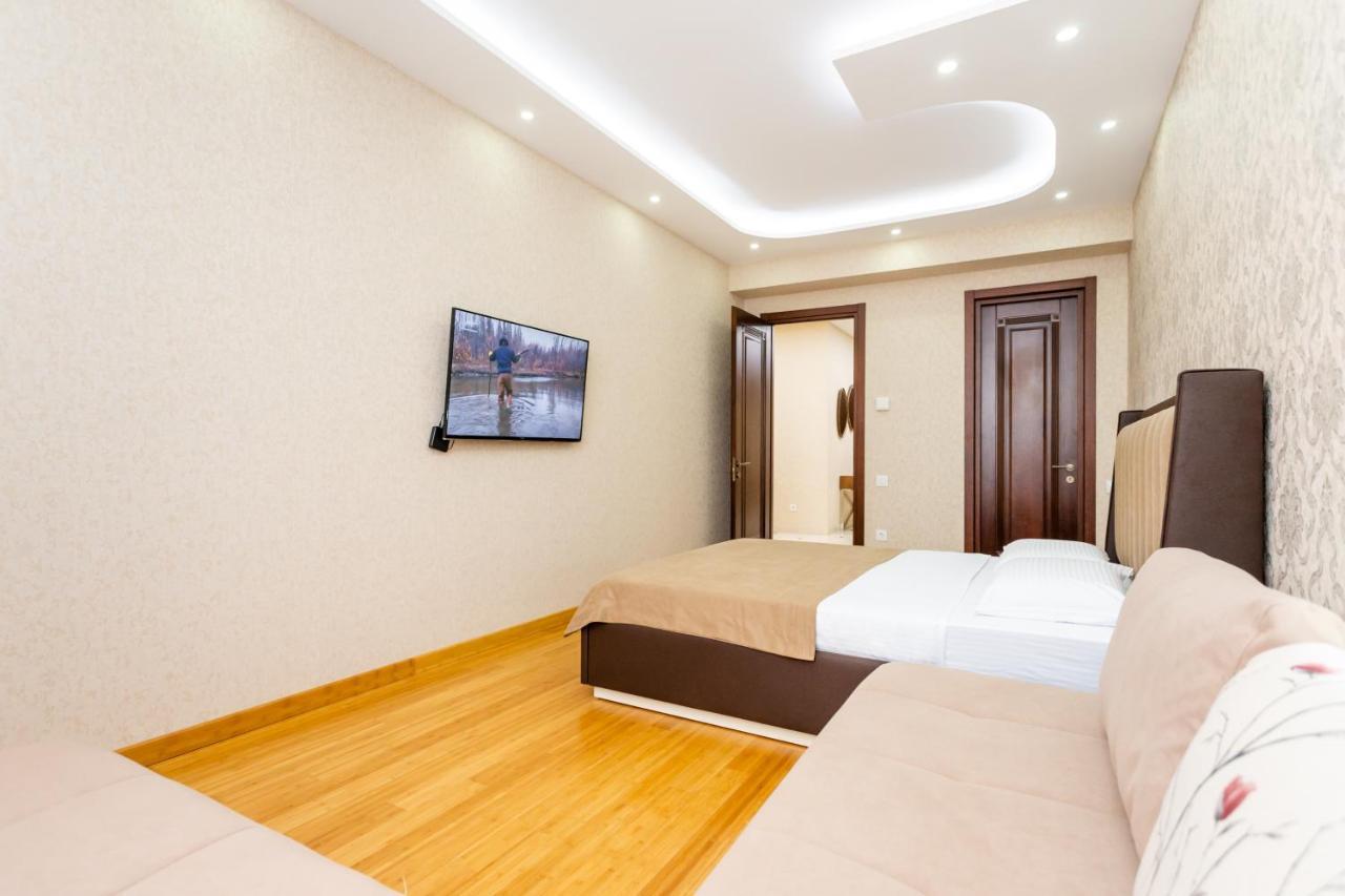 Central Cozy 3Bd-2Bath Apartment Тбилиси Екстериор снимка